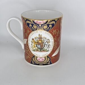 Vintage ROYAL WORCESTER England QUEEN ELIZABETH II 1952-2002 Golden Jubilee Cup